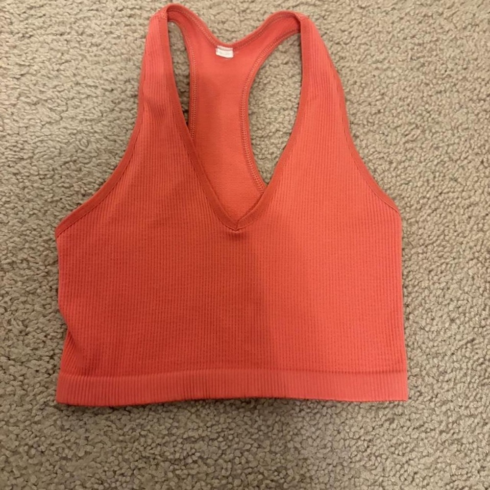 Ribbed V-Neck Racerback Sports Bra - Coral